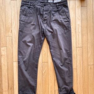 Allsaints chino in military tan color